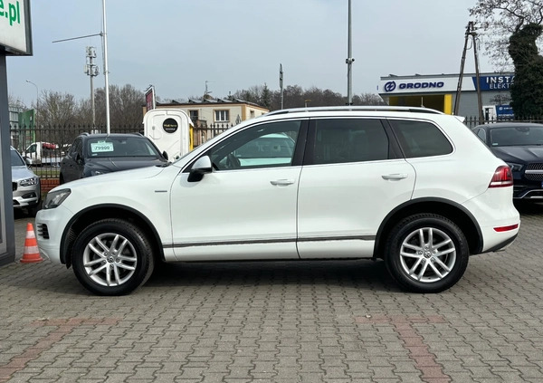 Volkswagen Touareg cena 82900 przebieg: 176495, rok produkcji 2013 z Czarna Białostocka małe 596